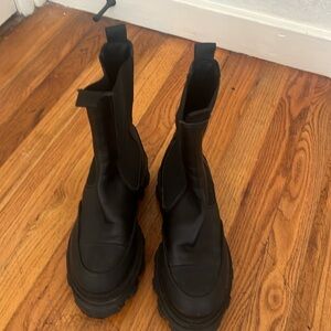 Ganni Chelsea style black boots
